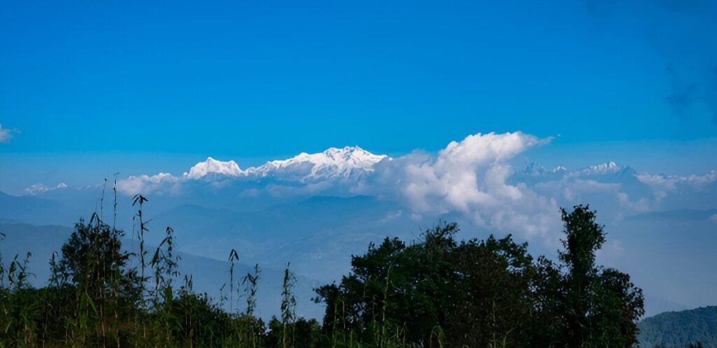 Kanchenjunga From Dhotrey